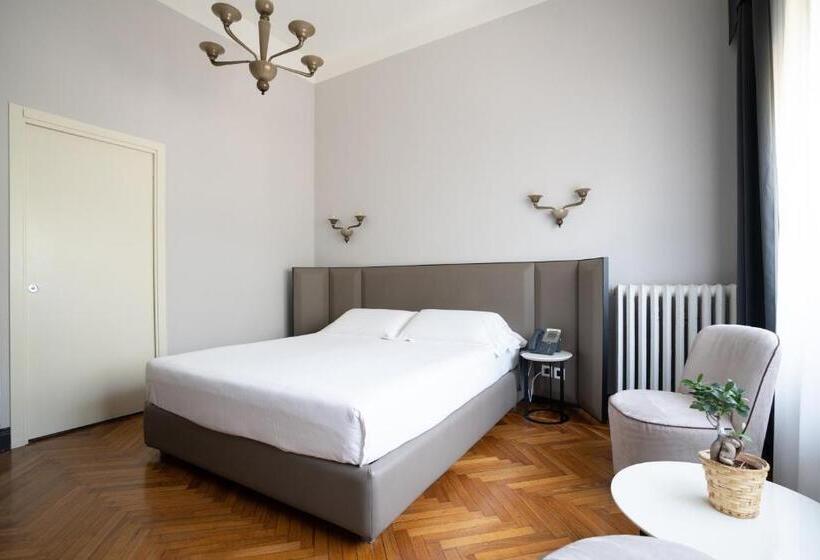 سوئیت با چشم‌انداز, Castello Guest House Milano