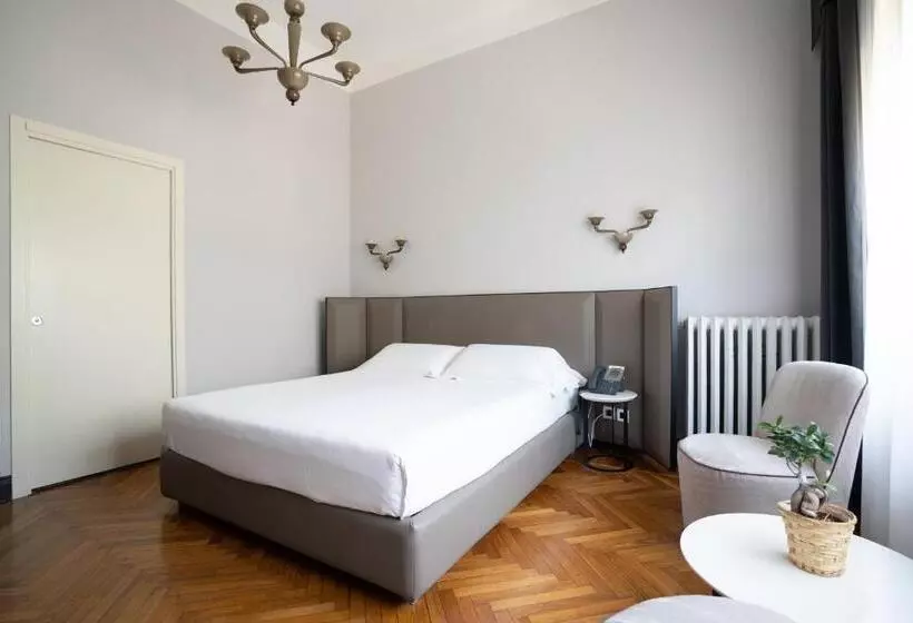 سوئیت با چشم‌انداز, Castello Guest House Milano