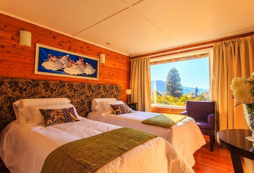 스탠다드 트리플 룸, Faraway