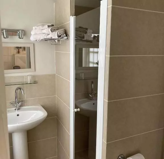スタンダードトリプルルーム, La Maison D Aline Honfleur Maison D Hôte De Charme A La Normande