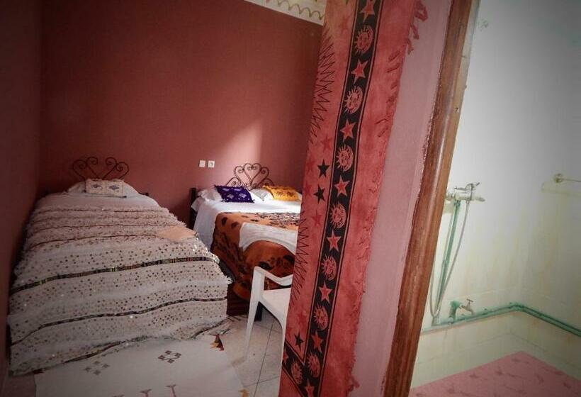 Трехместный Номер Стандарт с Балконом, Myhouse Todgha