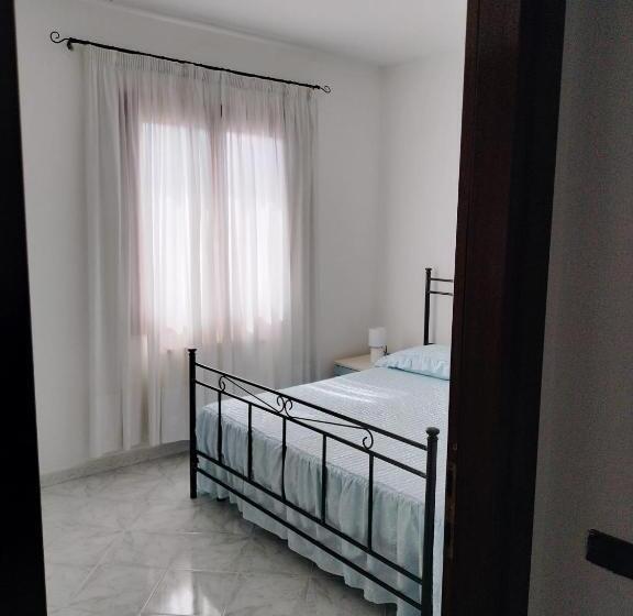 آپارتمان سوپریور 1 خوابه, Bandi House