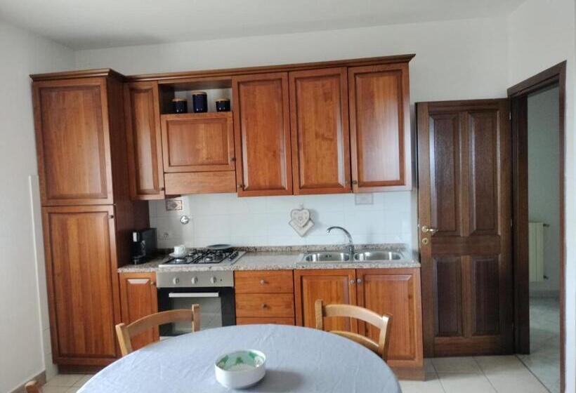 آپارتمان سوپریور 1 خوابه, Bandi House