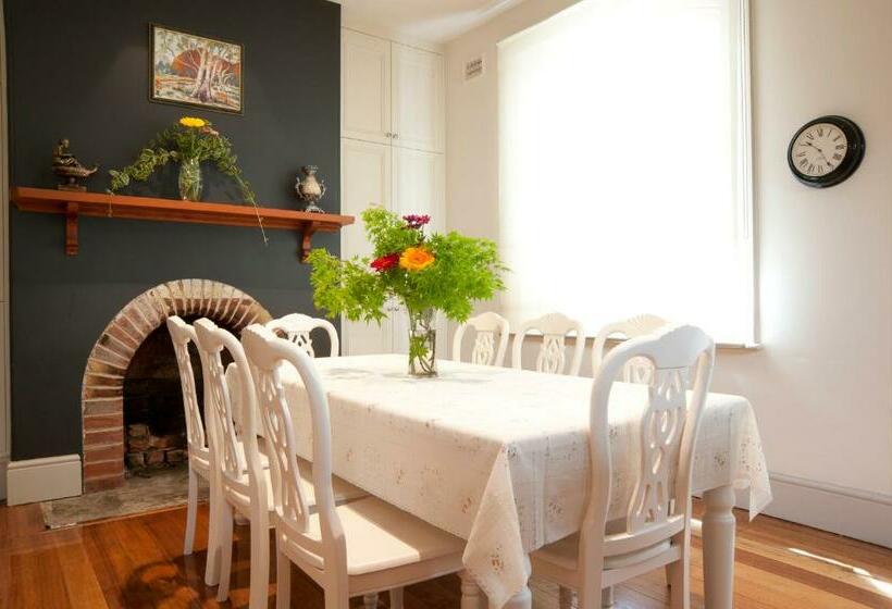 חדר סטנדרט חדר אמבטיה משותף, Lowena Cafe And Accommodation