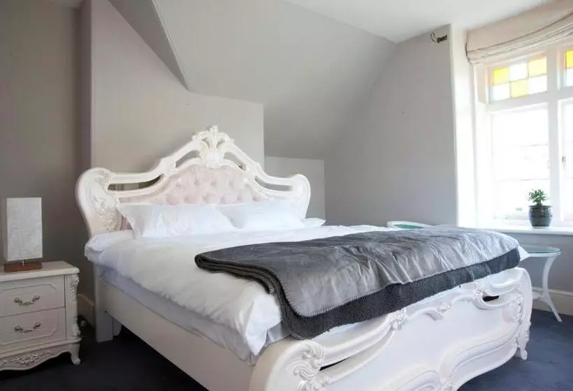 Standard-huone Jaettu Kylpyhuone, Lowena Cafe And Accommodation