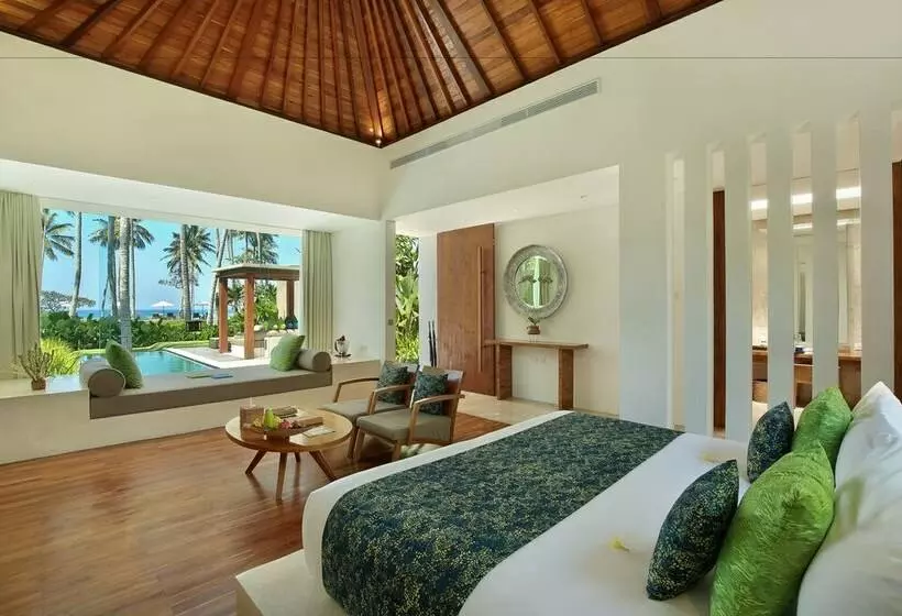 ویلای لوکس 1 خوابه, Candi Beach Villas