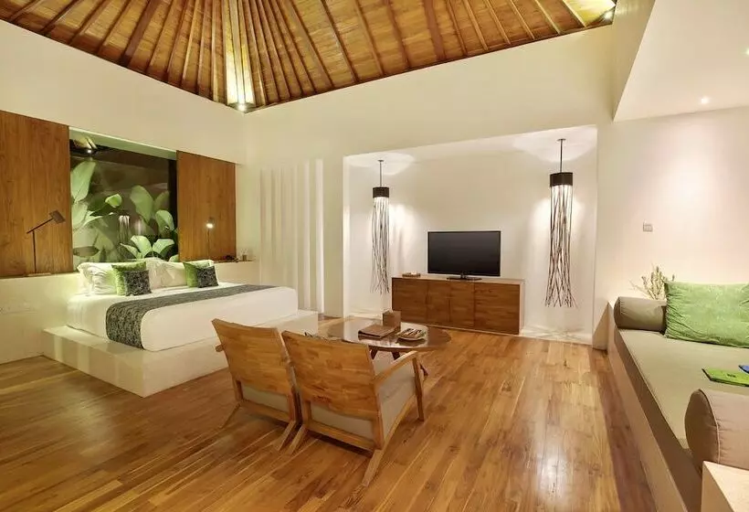 ویلای لوکس 1 خوابه, Candi Beach Villas