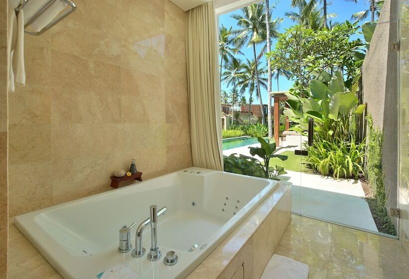 فيلا ديلوكس غرفة نوم, Candi Beach Villas