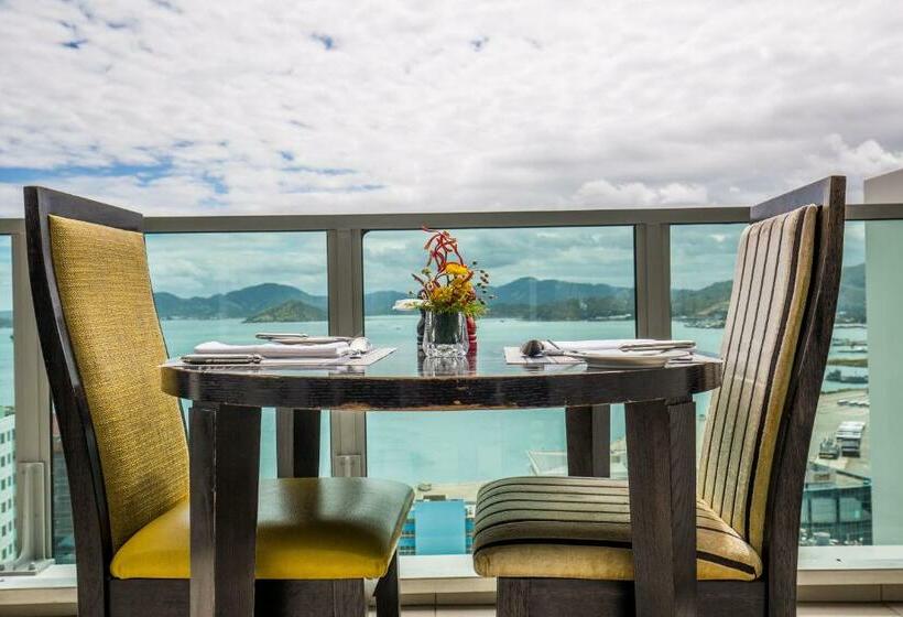 프리미엄 스위트, Grand Papua Hotel, A Member Of Radisson Individuals