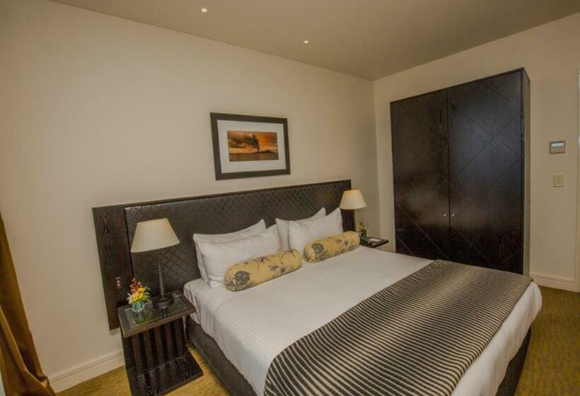 キングサイズベッドのエクゼクティブルーム, Grand Papua Hotel, A Member Of Radisson Individuals