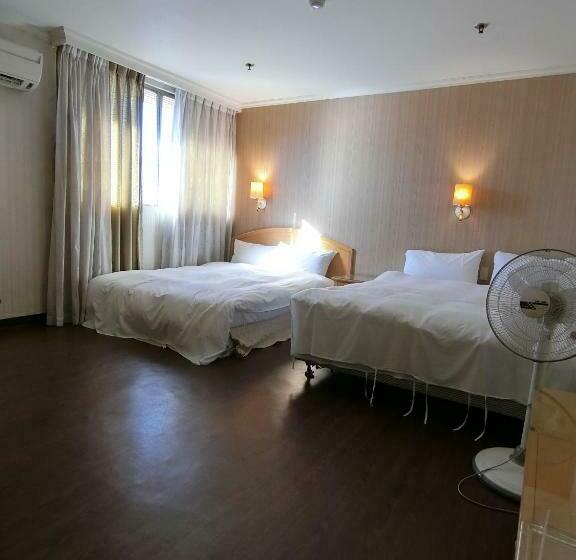 اتاق استاندارد چهار تخته, Hermes