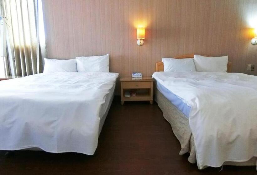 اتاق استاندارد چهار تخته, Hermes