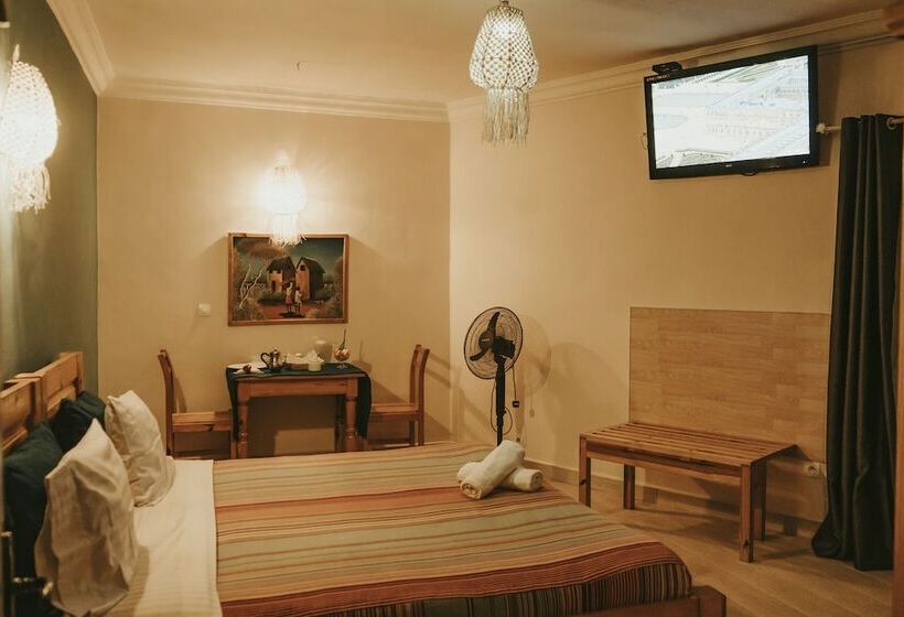 اتاق استاندارد, K.méléon Hôtel