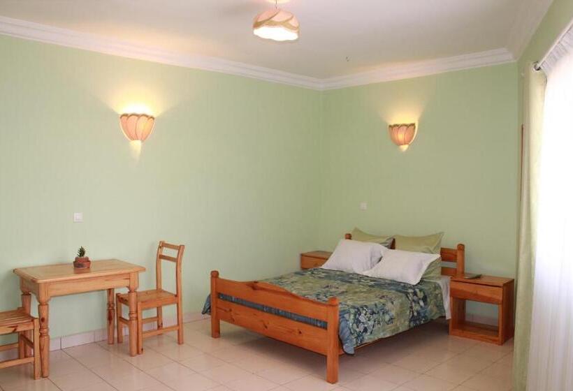 اتاق استاندارد, K.méléon Hôtel