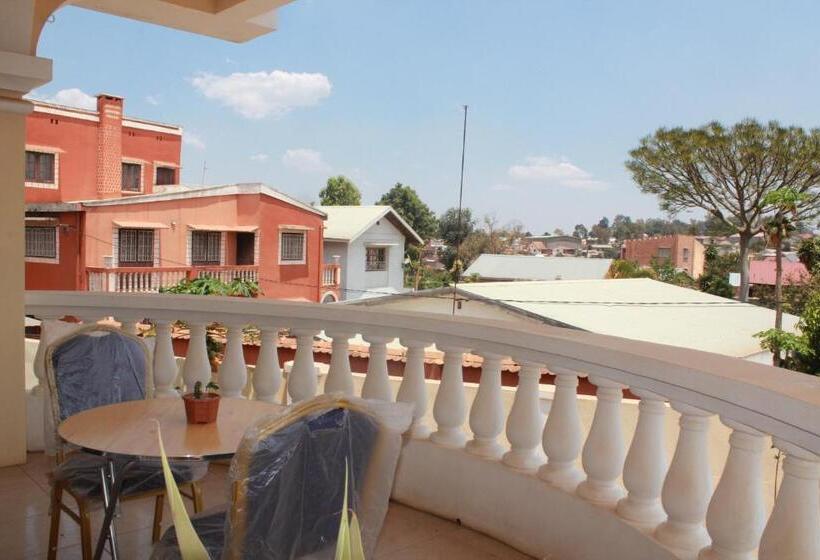 اتاق استاندارد با بالکن, K.méléon Hôtel