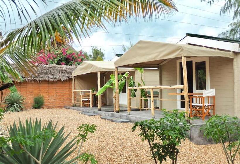 חדר סטנדרט נוף לגינה, Mwezi Boutique Resort