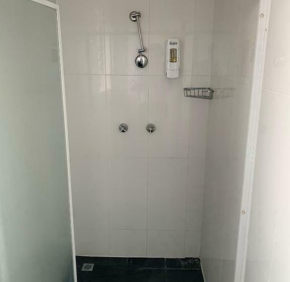 バス共有のスタンダードルーム, National Hotel Toowoomba