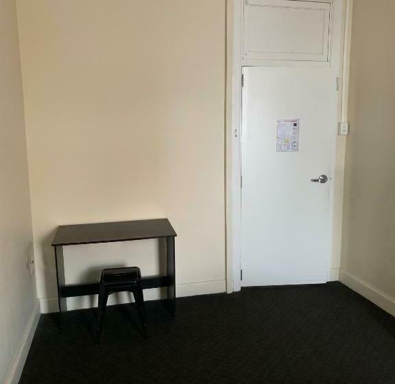 バス共有のスタンダードルーム, National Hotel Toowoomba