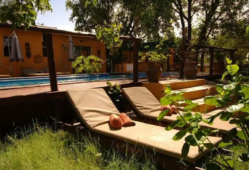 スタンダードルーム, Normann Safari Bush Lodge