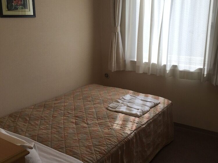 Standard Egyágyas Szoba, Saga Idaimae Green