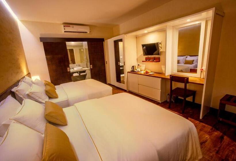 Номер Deluxe Внутренний, Sevana City