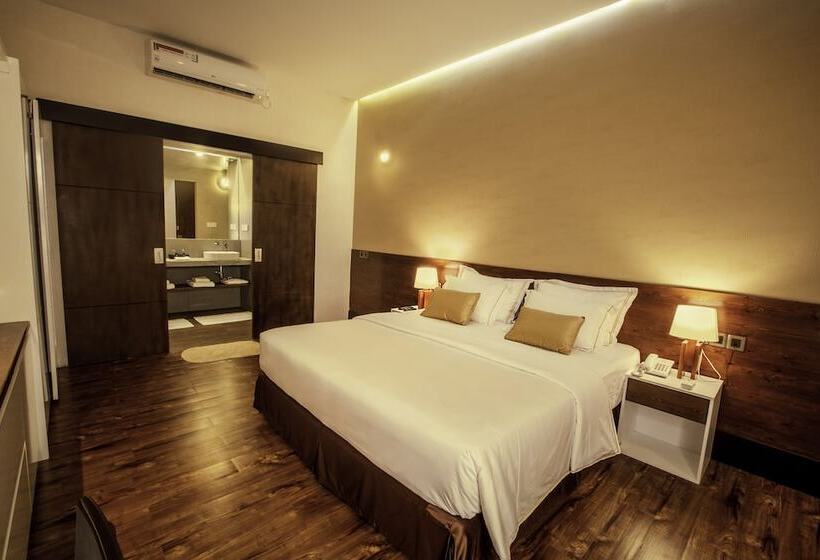 Номер Deluxe Кровать Кинг, Sevana City