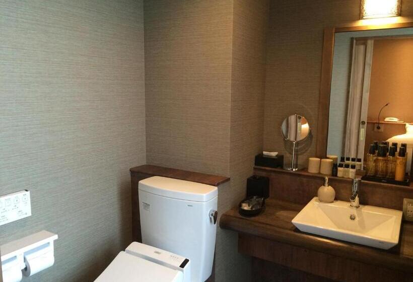 חדר סטנדרט יחיד, Shinyu No Yado Sazana