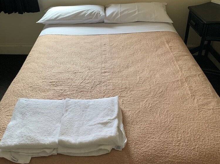 スタンダードルーム, National Hotel Toowoomba