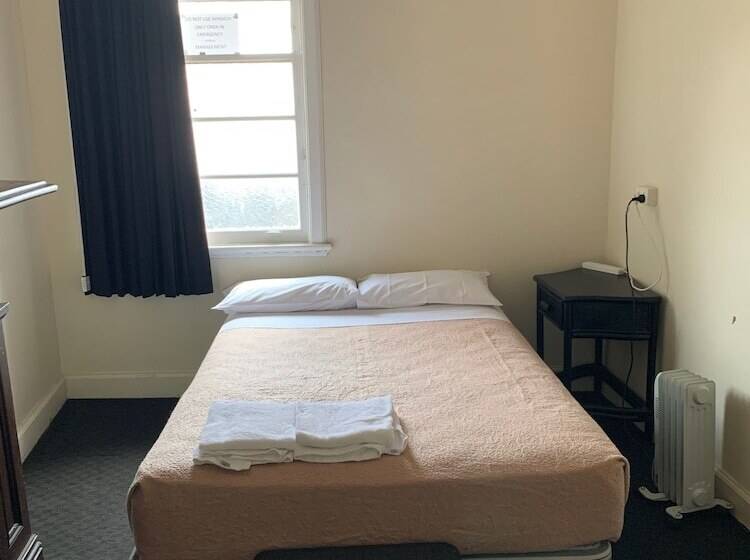 スタンダードルーム, National Hotel Toowoomba