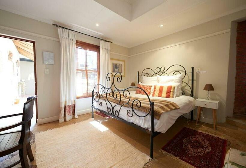 Номер Комфорт, 84 On Fourth Guest House