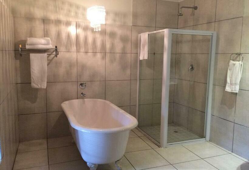Номер Комфорт, 84 On Fourth Guest House