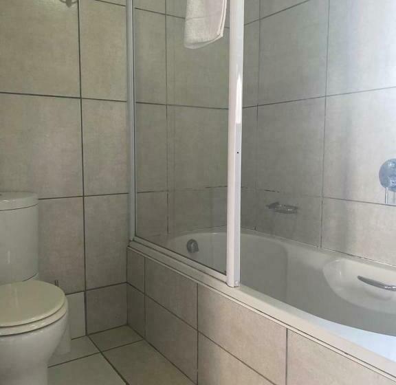 Номер Economy, 84 On Fourth Guest House