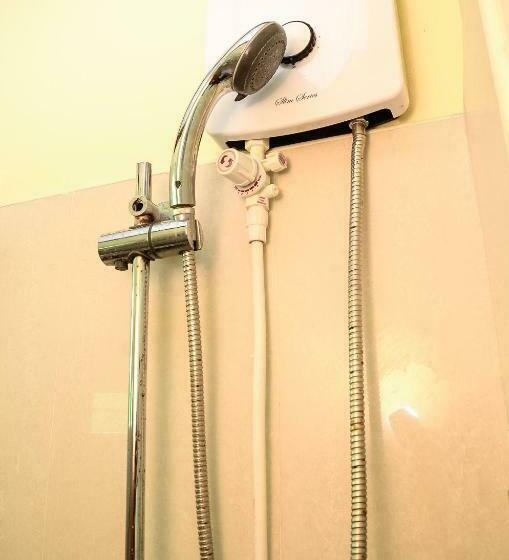 이코노미 룸, Ananda Resort