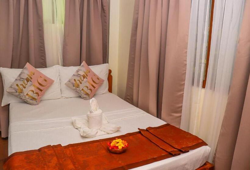 이코노미 룸, Ananda Resort