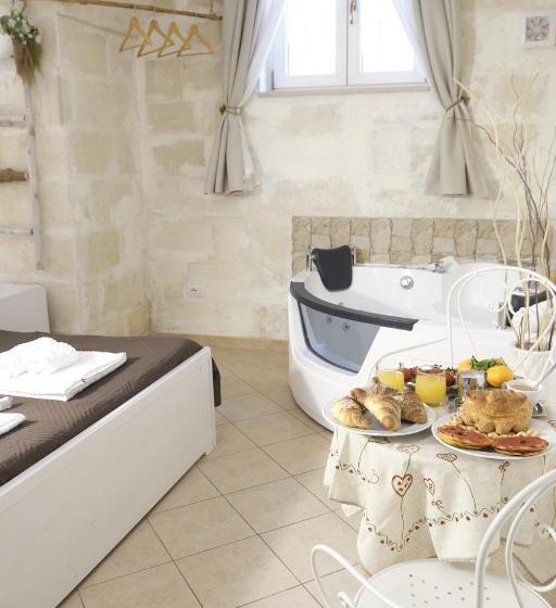 חדר סטנדרט עם ג'קוזי, Antica Mateola