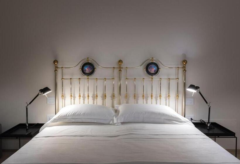 标准间, Giardini Mon Plaisir