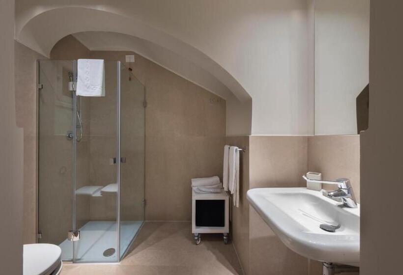 标准间, Giardini Mon Plaisir