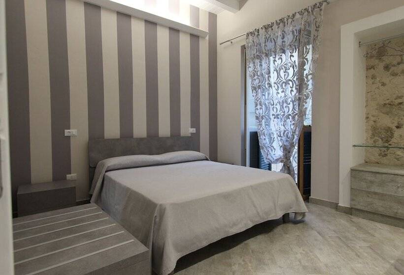 غرفة كومفورت, Le Due Sicilie