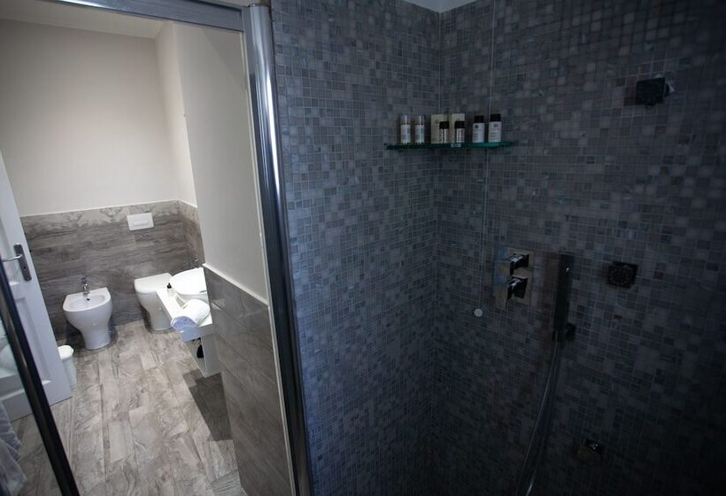 جناح جونيور, Le Due Sicilie