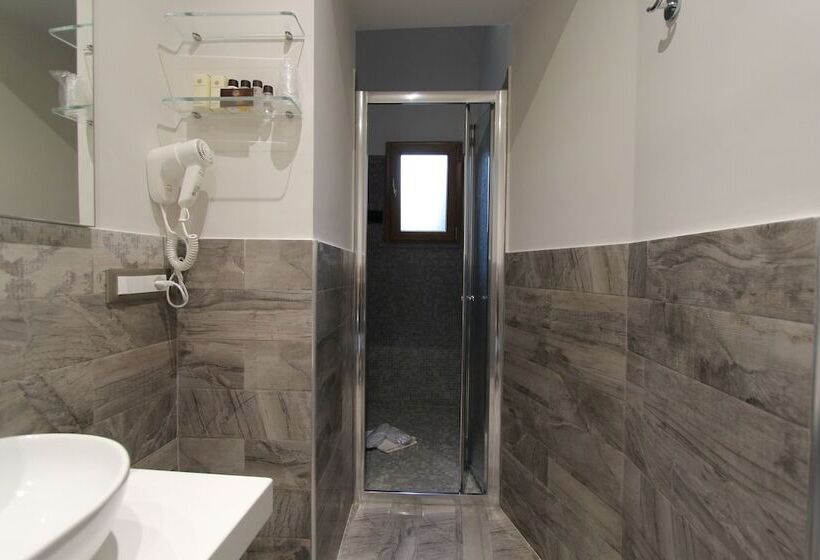 جناح جونيور, Le Due Sicilie