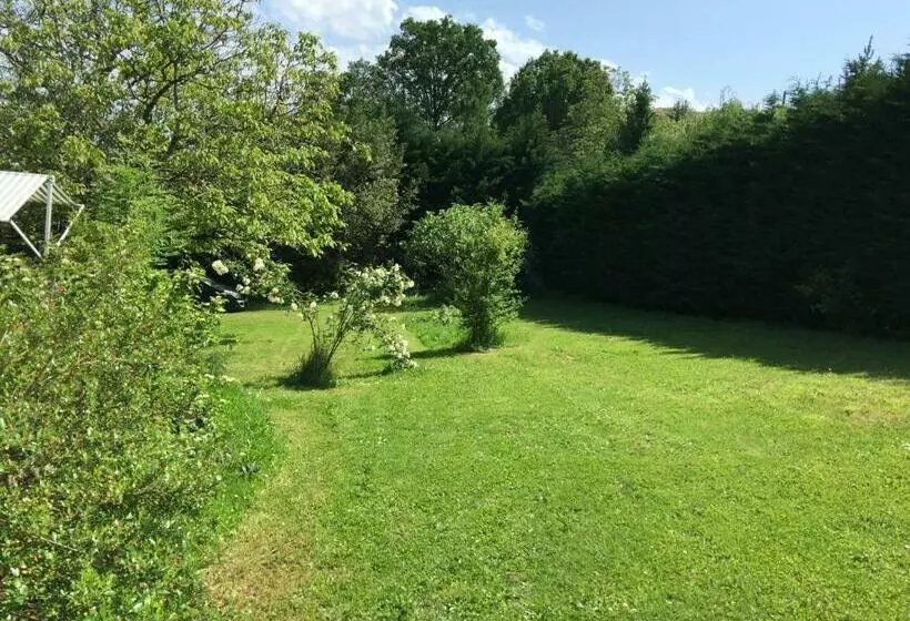 استودیوی استاندارد, Le Petit Prince à Sarlat   Parking Privé   Piscine Chauffée   Espace Bien être Jacuzzi Et Massages
