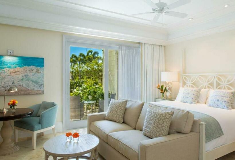 سوییت جونیور با چشم‌انداز استخر, The Shore Club Turks & Caicos
