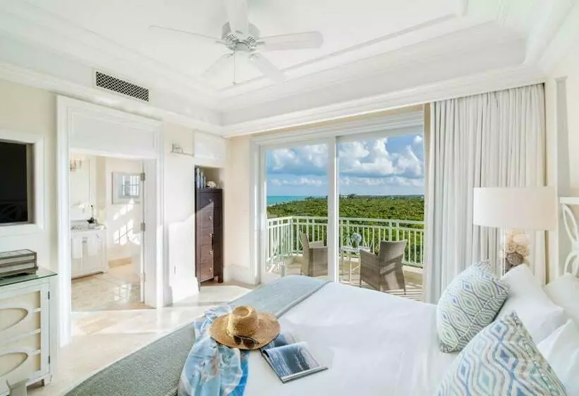 سوییت جونیور با چشم‌انداز دریا, The Shore Club Turks & Caicos