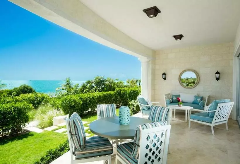 سوئیت با تخت بزرگ, The Shore Club Turks & Caicos
