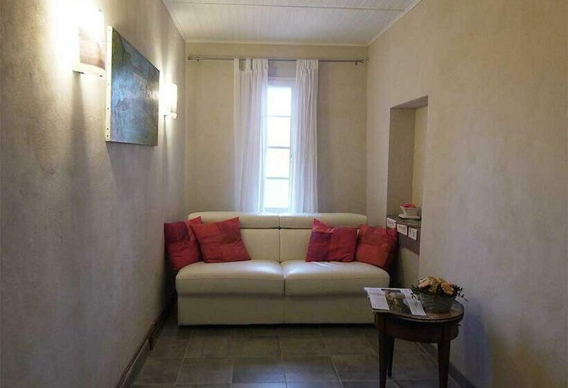 חדר משפחתי נוף לגינה, Couleur Lavande