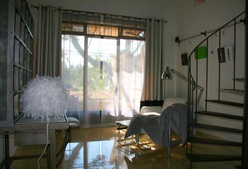 חדר דלוקס נוף לגינה, Couleur Lavande