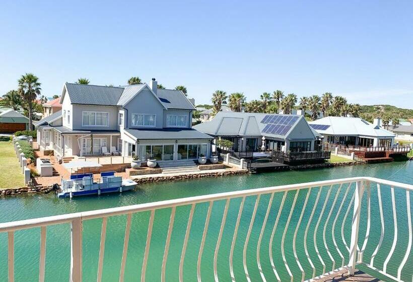 غرفة ديلوكس مزودة بشرفة, Marina Martinique B&b