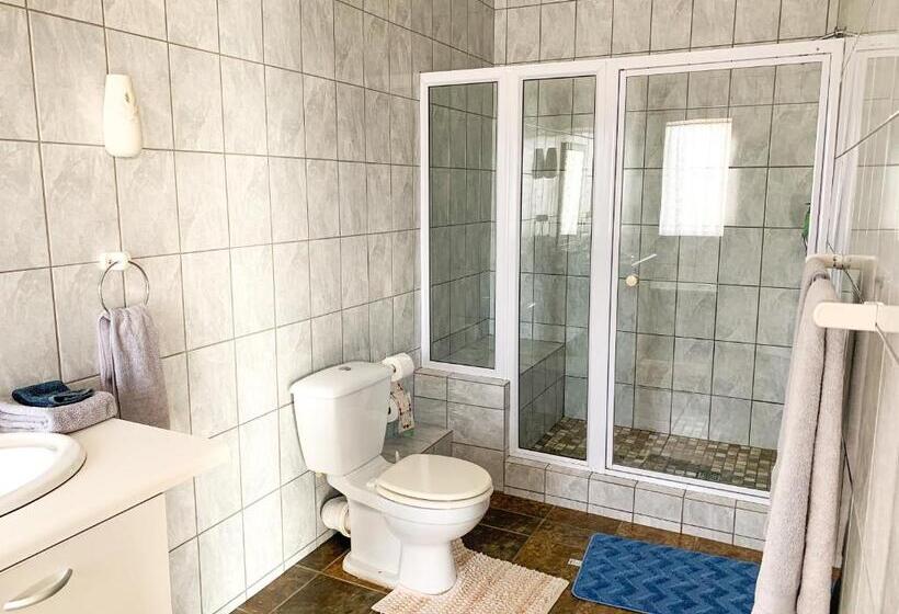 غرفة قياسية سرير كينج, Marina Martinique B&b