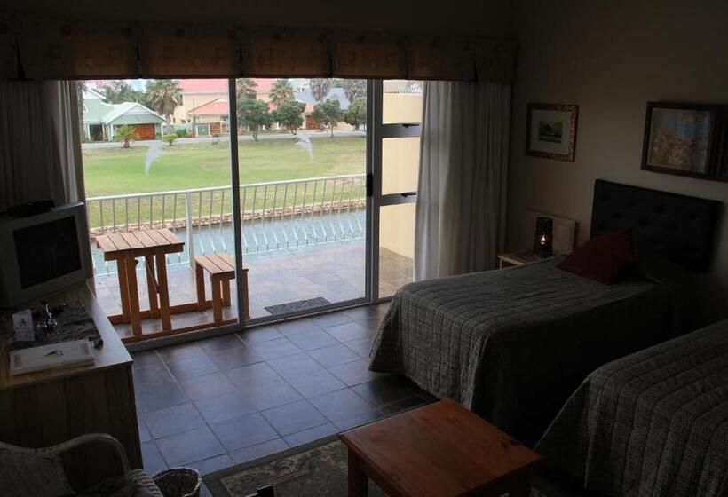 غرفة قياسية ثلاثية, Marina Martinique B&b