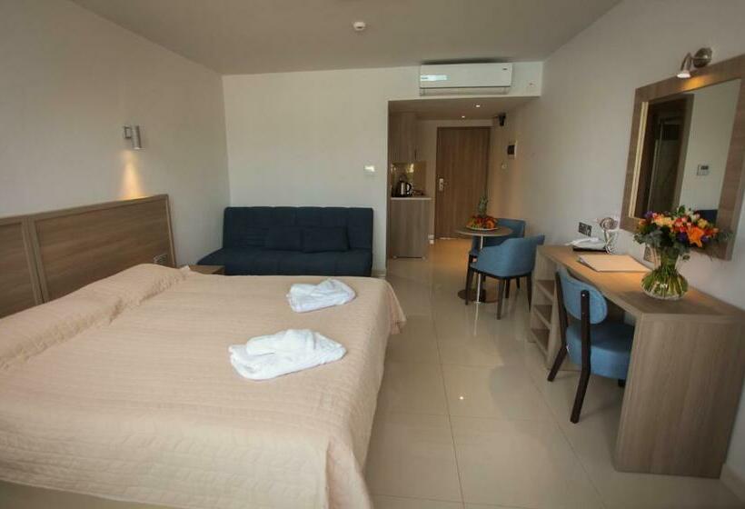 إستوديو سوبيريور, Bellini